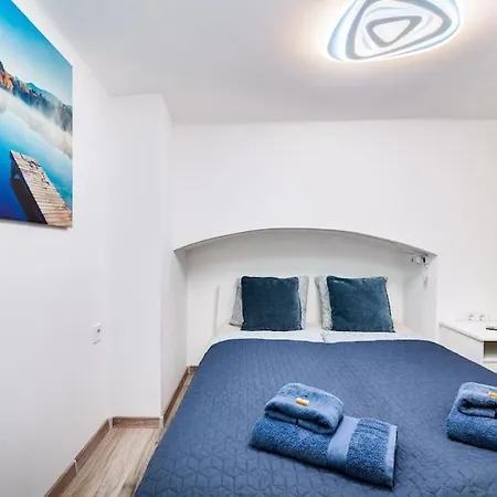 Amazing Kazinczy Flat No. 1