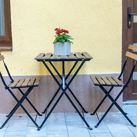 Amazing Kazinczy Flat No. 1