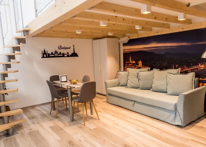شقة Amazing Kazinczy Flat No. 1 بودابست