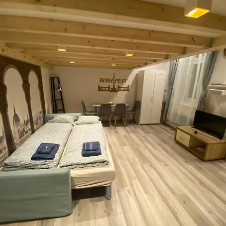 Amazing Kazinczy Flat No. 1 Boedapest